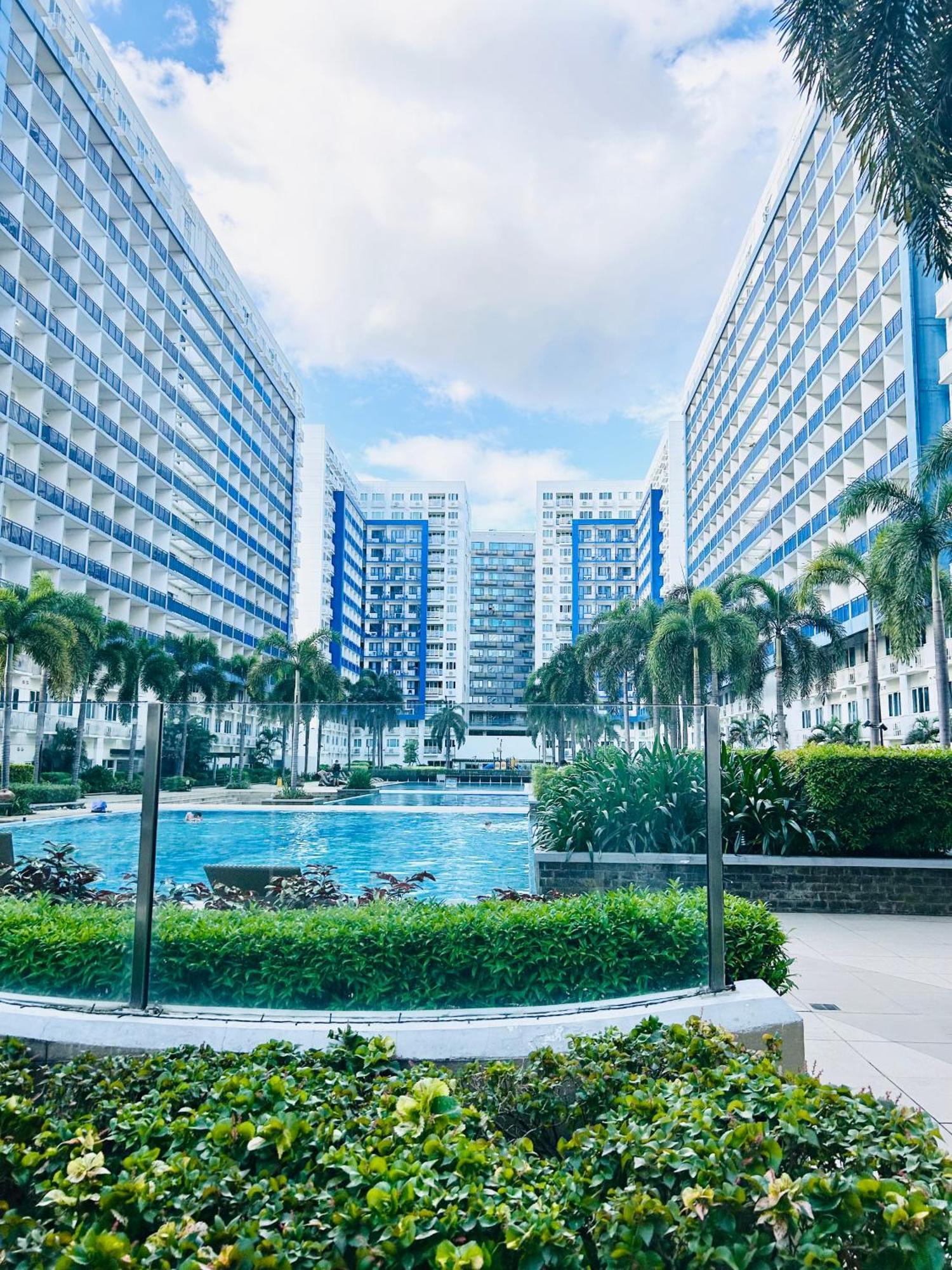 Sea Residences Near Moa And Smx Манила Екстериор снимка